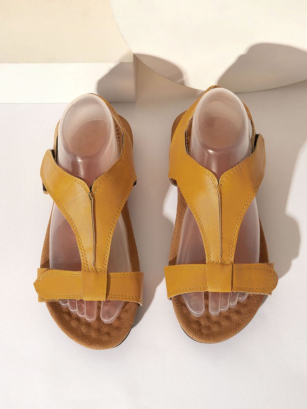 Women's Adjustable Leather Retro Solid Color Casual Portable Sandals