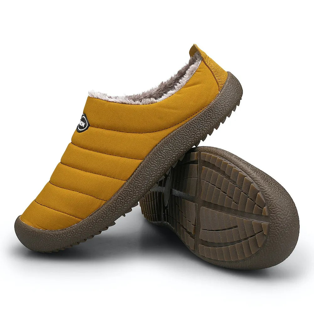 2022 Waterproof built-in plush cotton shoes