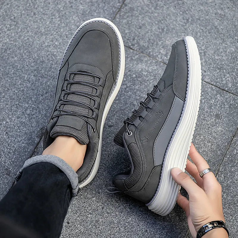 MEN'S LIGHTWEIGHT CANVAS SOFT-SOLED CASUAL SHOES