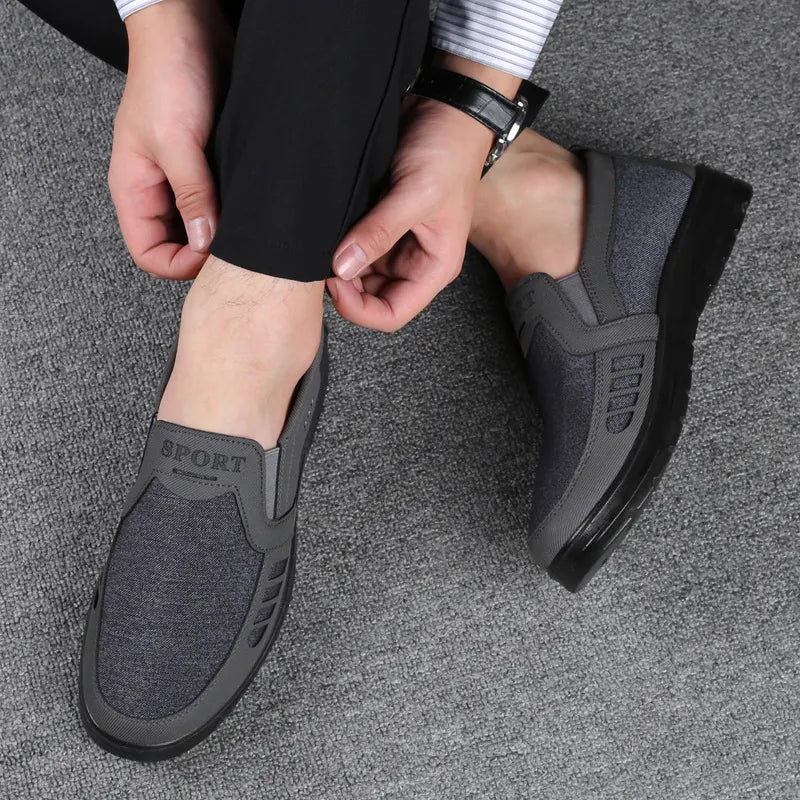 MEN'S EXTENDED WIDTH FOOT AND HEEL COMFORTABLE INSOLE NON-SLIP CASUAL SHOES