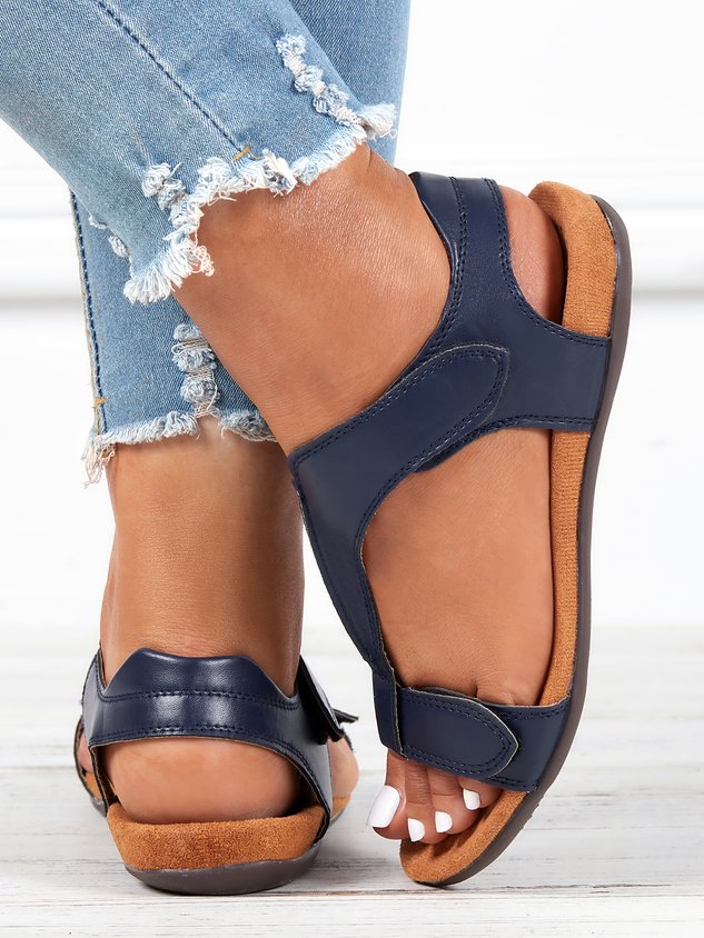 Women's Adjustable Leather Retro Solid Color Casual Portable Sandals