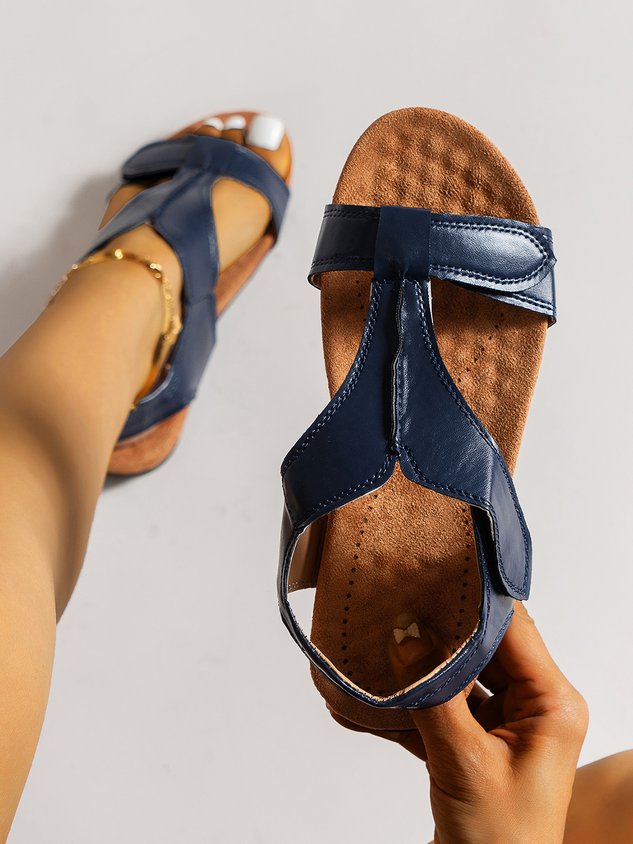 Women's Adjustable Leather Retro Solid Color Casual Portable Sandals