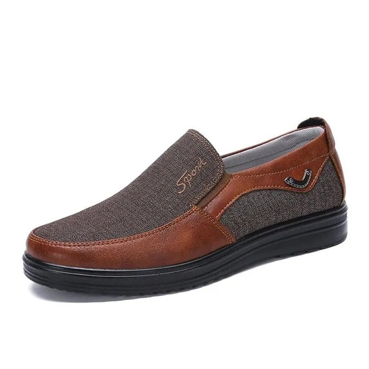 MEN'S EXTENDED WIDTH FOOT AND HEEL COMFORTABLE INSOLE NON-SLIP SNEAKERS