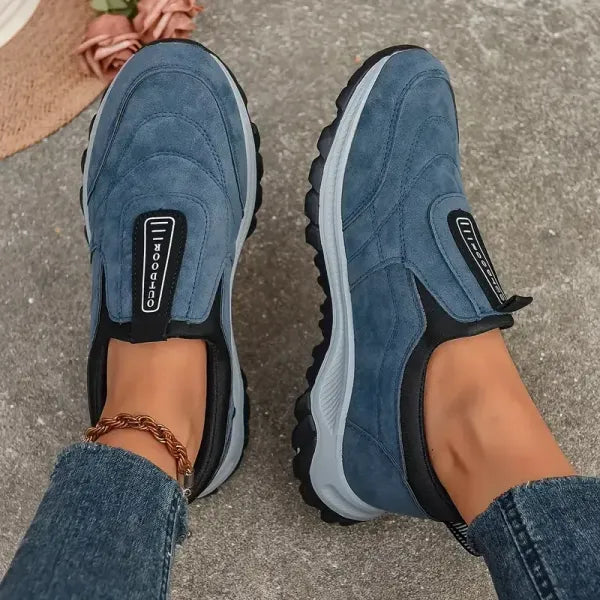 Lightweight Comfortable Waterproof Outdoor Walking Sneakers