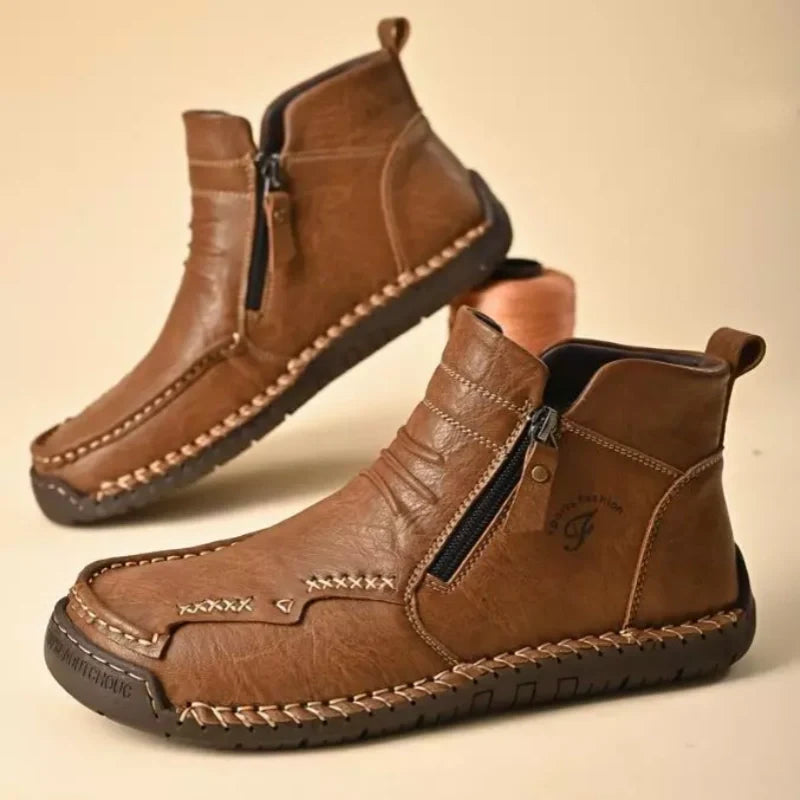 Men's Hand-sewn Cowhide Boots Comfortable Waterproof And Non-slip