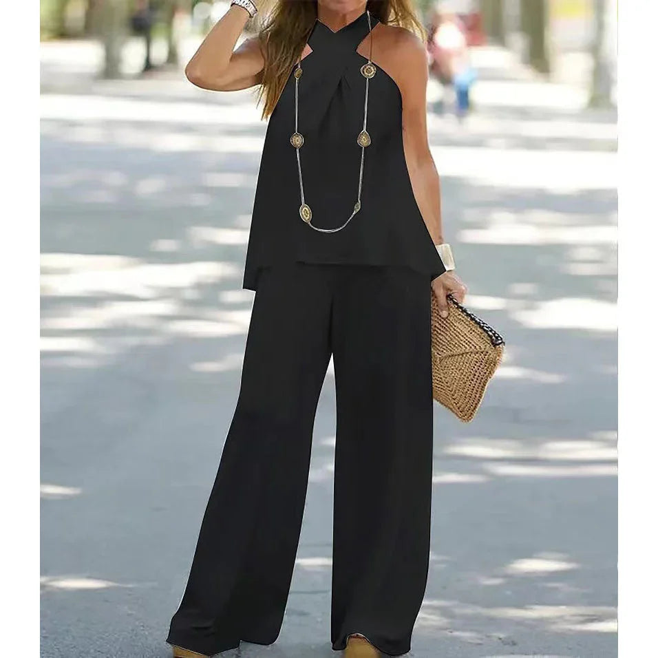 two-piece set of pants with neckline