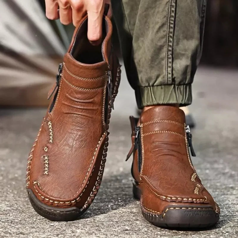 Men's Hand-sewn Cowhide Boots Comfortable Waterproof And Non-slip