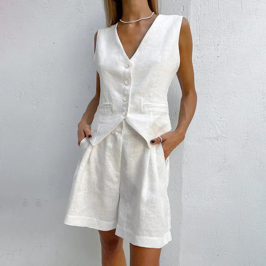 Sleeveless Vest & High Waisted Shorts Casual Outfit
