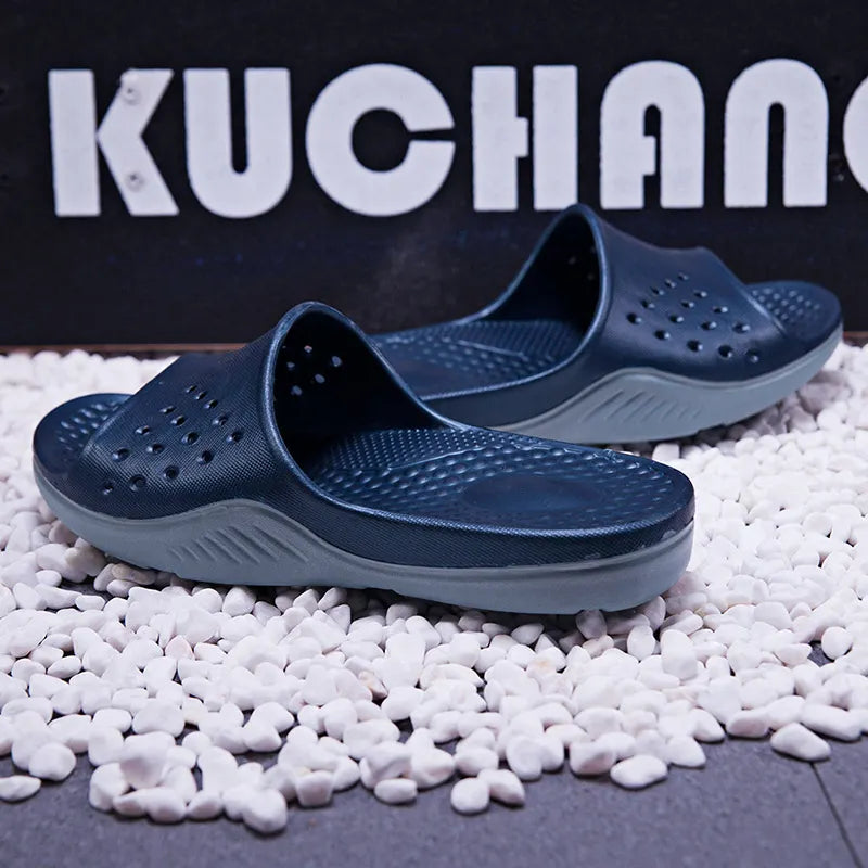 MEN'S COMFORTABLE AND WATERPROOF SPORTS SLIPPERS