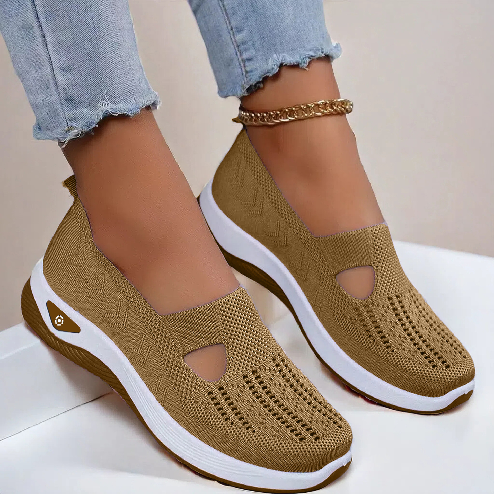 Women's Breathable Mesh Slip-On Sneakers