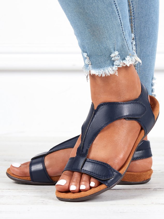 Women's Adjustable Leather Retro Solid Color Casual Portable Sandals