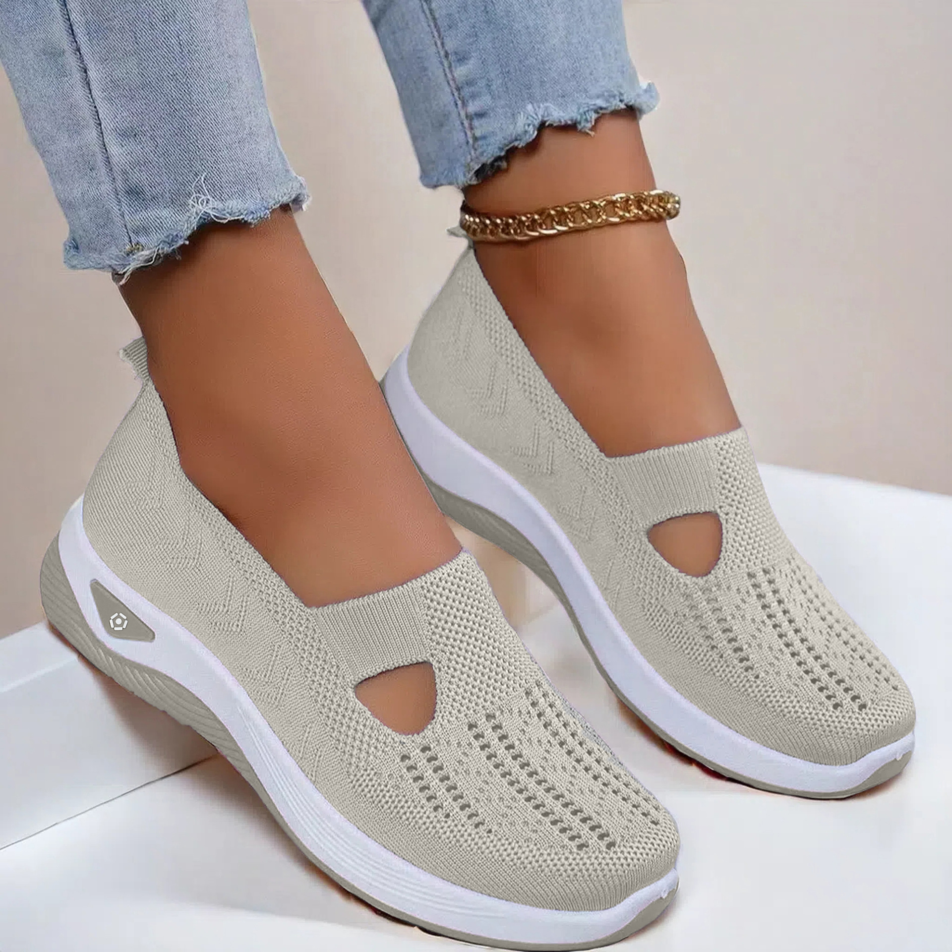 Women's Breathable Mesh Slip-On Sneakers