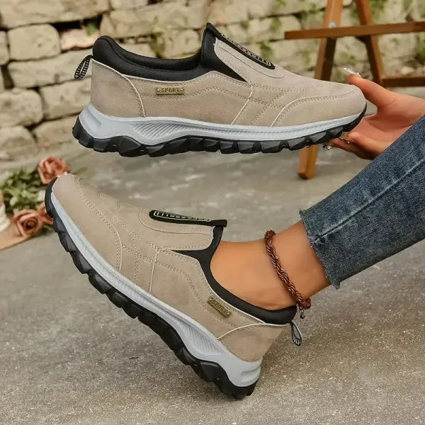 Lightweight Comfortable Waterproof Outdoor Walking Sneakers