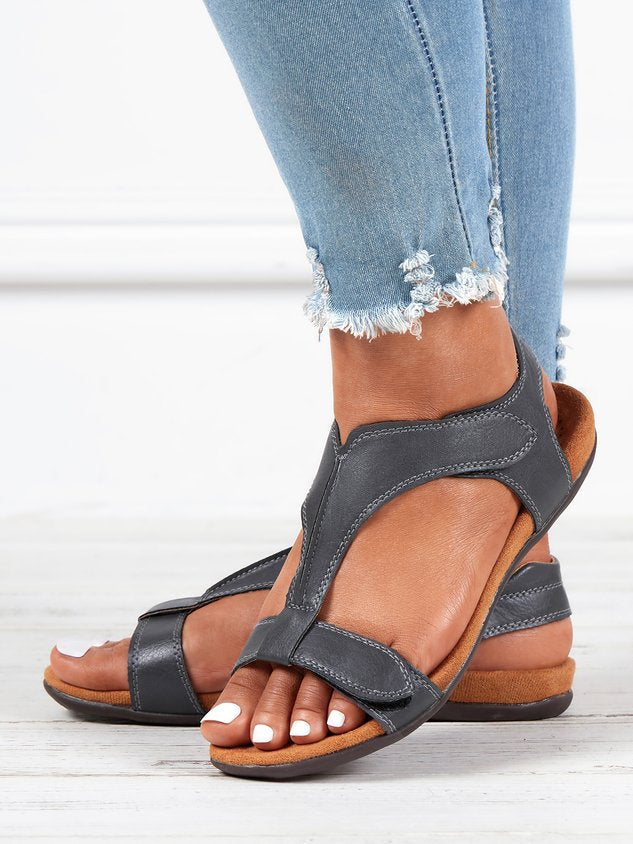 Women's Adjustable Leather Retro Solid Color Casual Portable Sandals