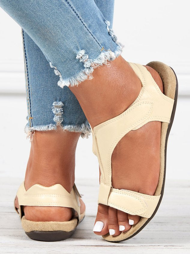 Women's Adjustable Leather Retro Solid Color Casual Portable Sandals