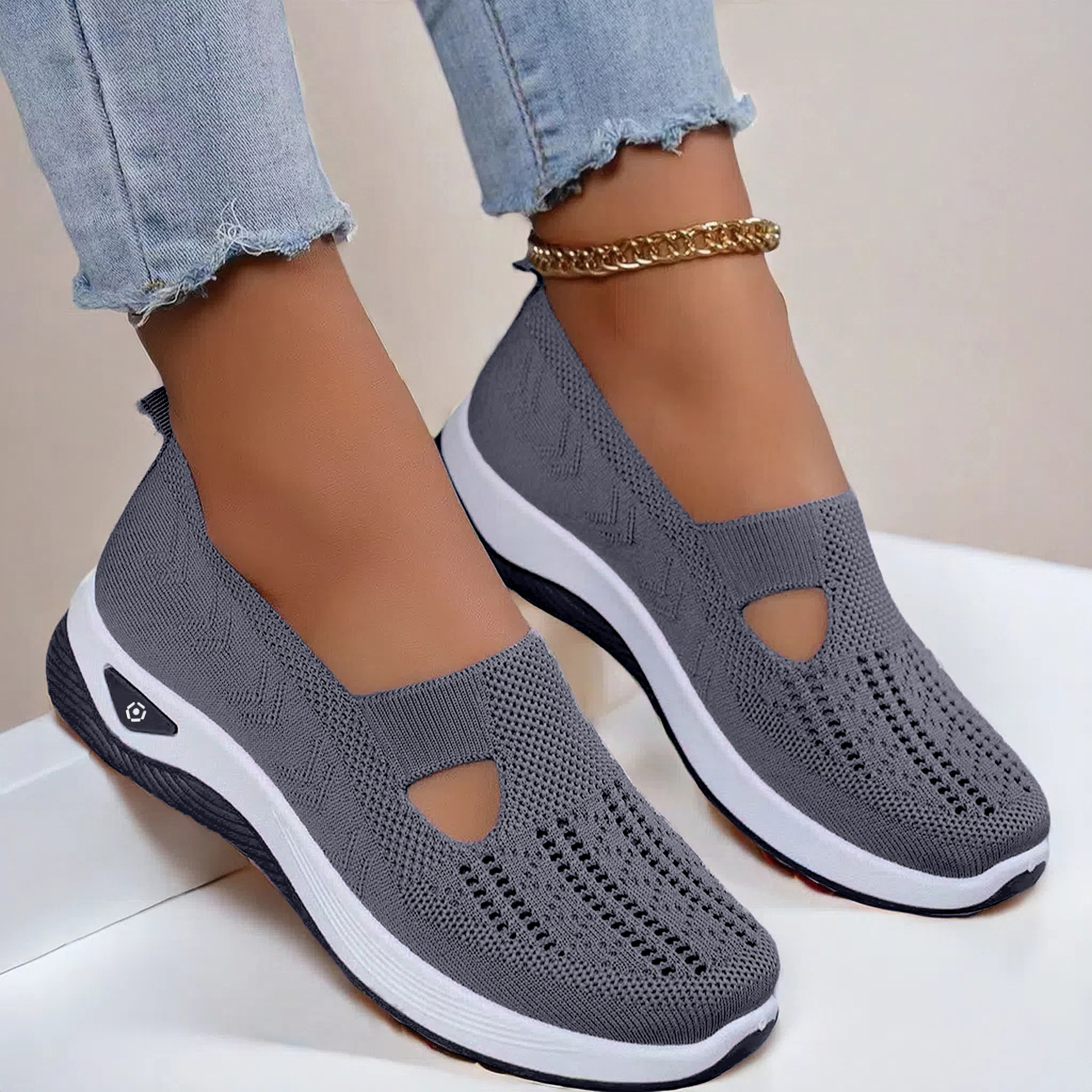 Women's Breathable Mesh Slip-On Sneakers