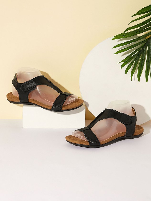 Women's Adjustable Leather Retro Solid Color Casual Portable Sandals
