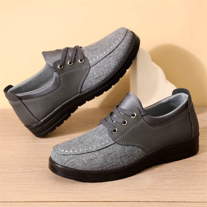 Men's comfortable and lightweight outdoor travel hiking shoes