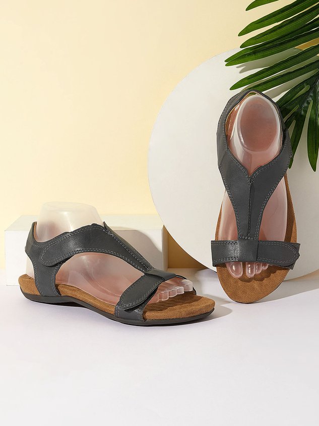 Women's Adjustable Leather Retro Solid Color Casual Portable Sandals