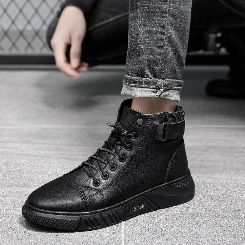 Men's Black Leather Solid Chelsea Boots